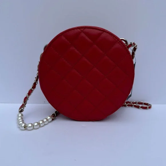 New Badgley Mischka Round Diamond Quilted Crossbody With Pearls - Picture 2 of 2